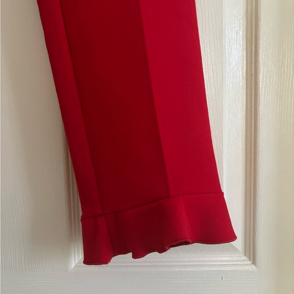 Cropped Ruffle Red Pants - Picture 4 of 7